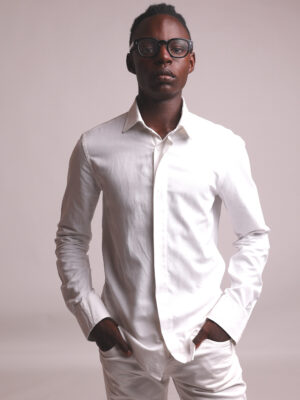 Mod.005_camicia uomo slim bottoni coperti
