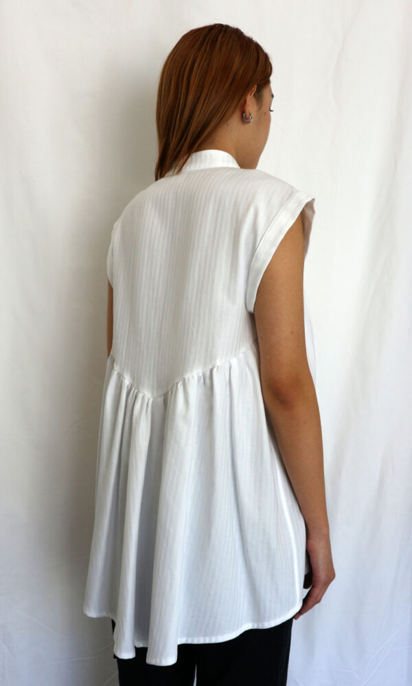 Mod.011_Camicia smanicata - immagine 4