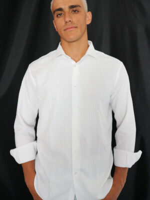 Mod.017_Camicia uomo slim fit collo francese