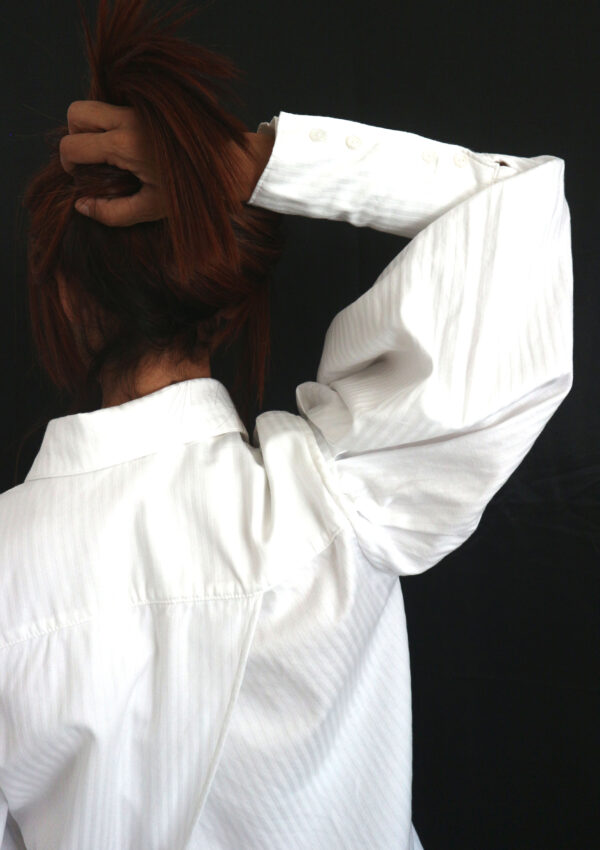 Mod.019_Camicia aperta dietro - immagine 4