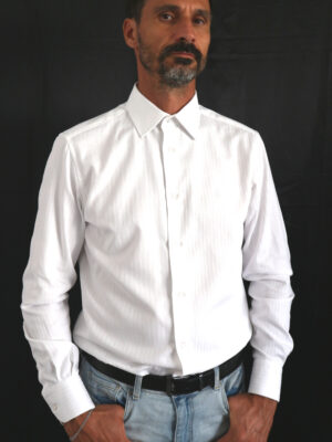 Mod.018_Camicia uomo regular fit collo italiano