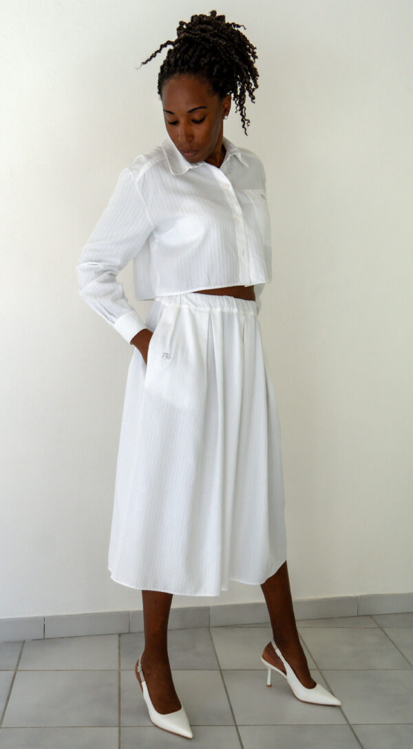 Mod.039_gonna svasata con tasche