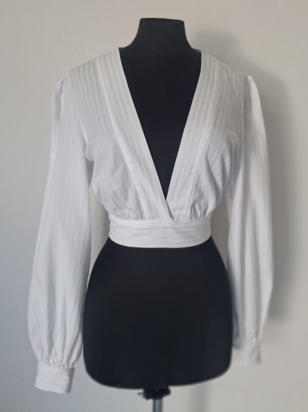 Mod.046_Top scollo V - immagine 2