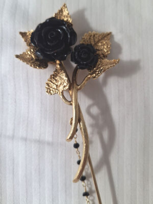 BLACK ROSE